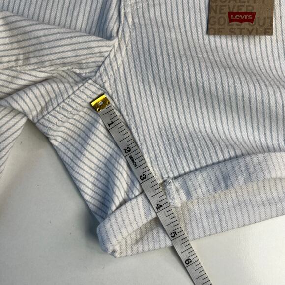 Levi's NWT Women's Mid-Length Shorts Mid-Rise Slim Striped Coastal Size 8 / W29 - Picture 8 of 13